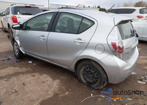 2013 Toyota Prius C One z USA, uszkodzony, nr VIN JTDKDTB39D1047551